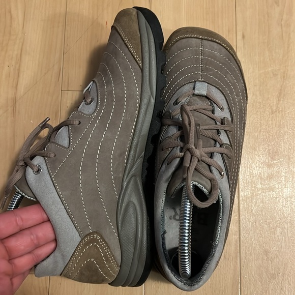 Vibrant BAR Hiking Ankle Boot size 6 - Picture 8 of 10